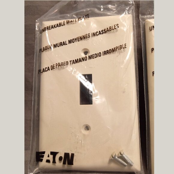 Set of 4: Eaton 1-Gang Midsize Light Almond Indoor Toggle Wall Plates - Picture 7 of 9